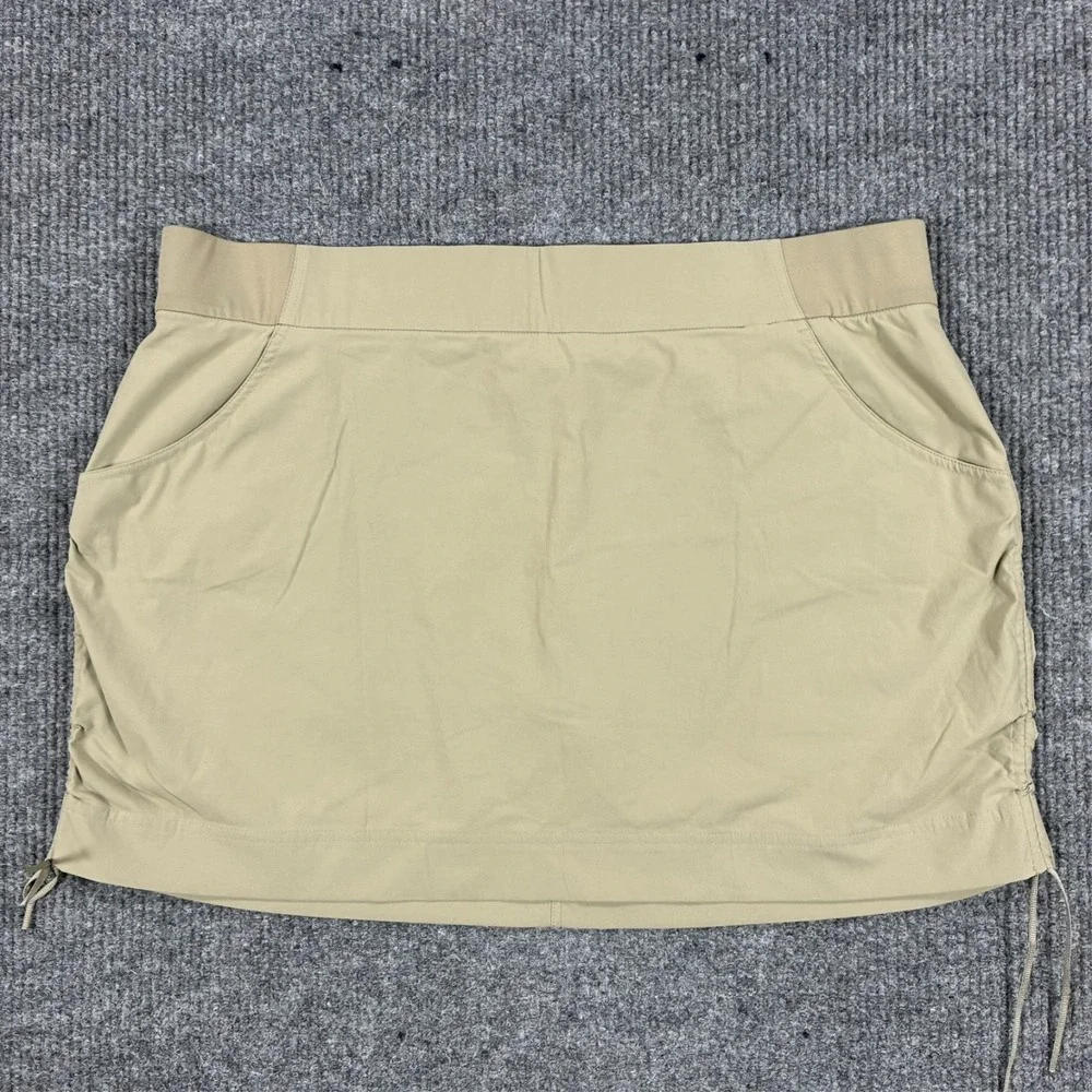 Columbia Omni-Shield Womens Skort 2X Beige Hiking Athletic Advanced Repellency